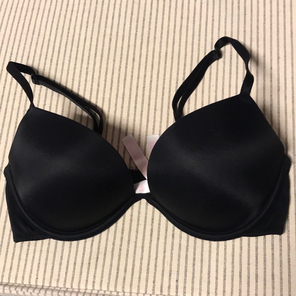 PINK Wear Everywhere Super Push-up